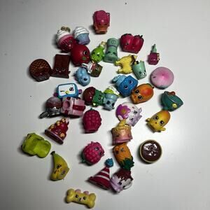 Shopkins Random Surprise Lot Figures as Shown